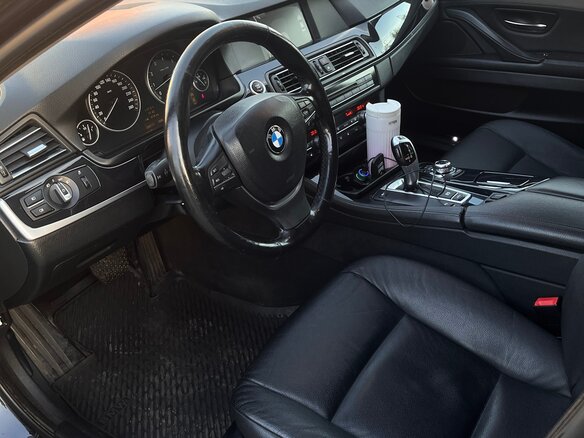 2010 BMW 5 серии 523i VI (F10/F11/F07), чёрный, 1500000 рублей - вид 16