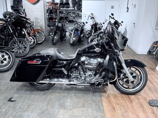 2019 Harley-Davidson Street Glide Special, чёрный, 1699000 рублей, вид 3