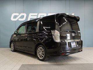 2014 Honda Stepwgn Spada IV Рестайлинг, чёрный, 1590000 рублей, вид 2