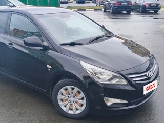 2015 Hyundai Solaris I Рестайлинг, чёрный, 900000 рублей, вид 2