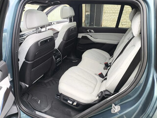 2022 BMW X7 40i I (G07) Рестайлинг, синий, 12000000 рублей, вид 5