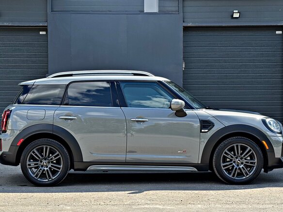 2021 Mini Countryman Cooper II Рестайлинг, серый, 2490000 рублей - вид 5