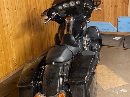 2014 Harley-Davidson Street Glide, чёрный, 1350000 рублей, вид 4