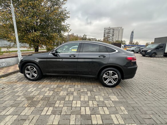 2022 Mercedes-Benz GLC 200 I (X253) Рестайлинг, серый, 5700000 рублей - вид 3