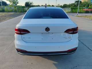 2023 Volkswagen Lavida III Рестайлинг, белый, 1550000 рублей, вид 4
