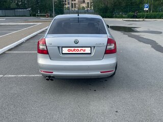 2011 Skoda Octavia II (A5) Рестайлинг, серебристый, 1250000 рублей, вид 4