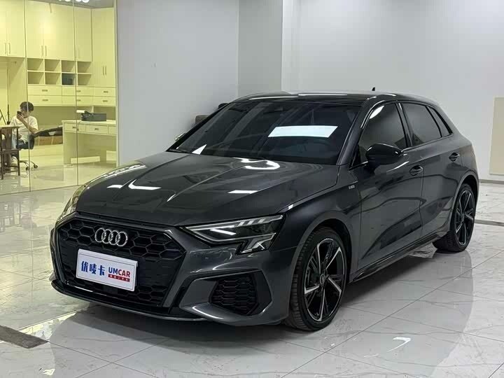 Открыть фотографии: Audi A3 IV (8Y)