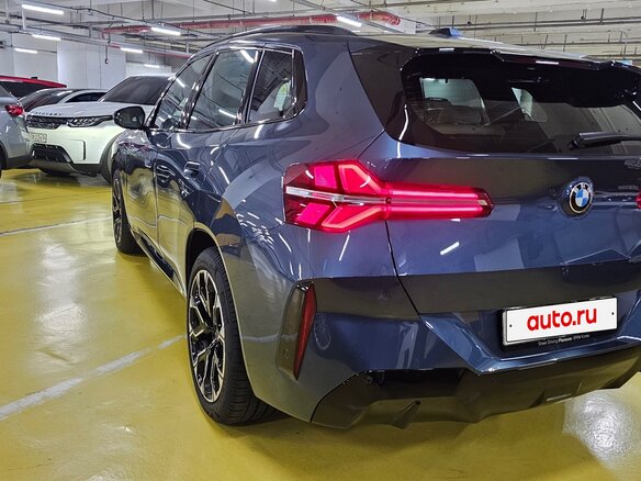 2025 BMW X3 20d xDrive IV (G45/G48), синий, 8900000 рублей - вид 2
