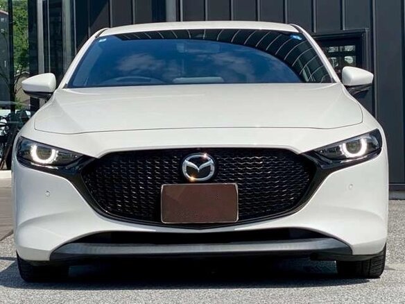 2023 Mazda 3 IV (BP), белый, 1315000 рублей - вид 1