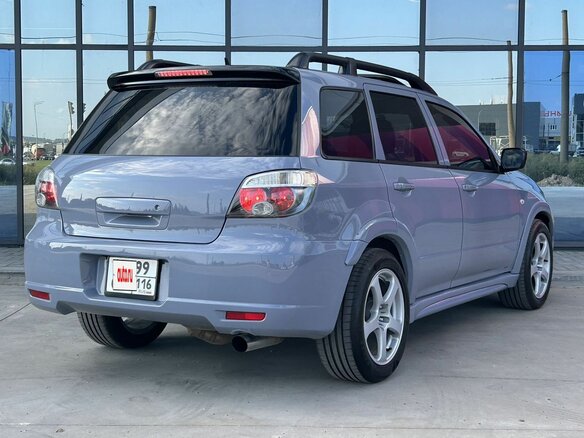 2004 Mitsubishi Outlander I, серый - вид 4