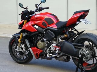 2020 Ducati Streetfighter V4, красный, 1650000 рублей, вид 3