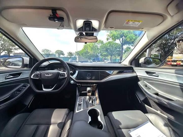 2022 Chery Arrizo 5 Plus, белый - вид 3