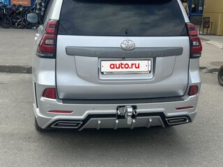2014 Toyota Land Cruiser Prado 150 Series Рестайлинг 1, серебристый, 3850000 рублей, вид 2