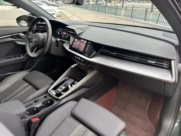2021 Audi A3 Sportback 35 TFSI IV (8Y), зелёный, 2100000 рублей - вид 17