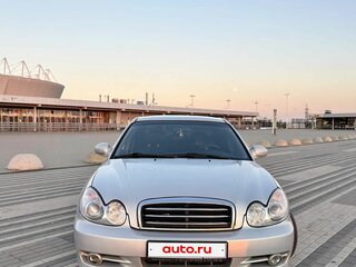 2009 Hyundai Sonata ТагАЗ IV (EF) Рестайлинг, серебристый, 640000 рублей, вид 3