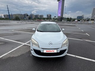 2011 Renault Megane III, белый, 580000 рублей, вид 2