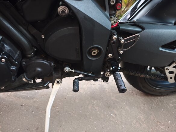 2011 Triumph Speed Triple, белый, 650000 рублей - вид 9