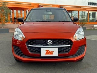 2022 Suzuki Swift V Рестайлинг, оранжевый, 750325 рублей, вид 2