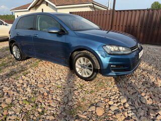 2013 Volkswagen Golf VII, синий, 800000 рублей, вид 1