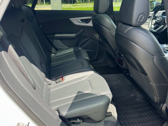 2019 Audi Q8 50 TDI I (4M), белый, 5950000 рублей - вид 32