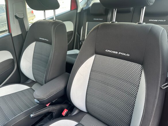 2012 Volkswagen Polo Cross V, красный - вид 8