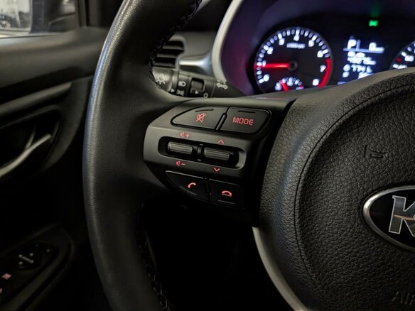 2021 Kia Rio X IV Рестайлинг, чёрный, 1895000 рублей - вид 23