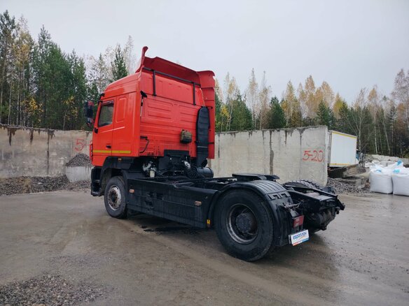 2023 МАЗ 5440, красный, 2467000 рублей - вид 3