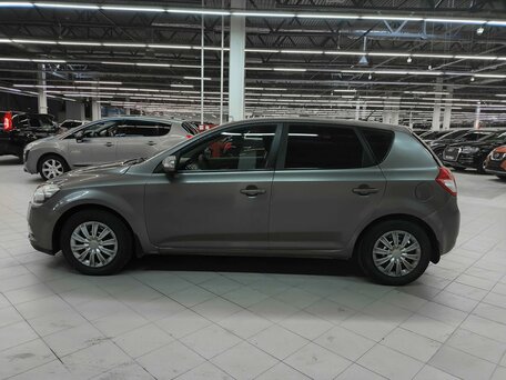 2010 Kia Ceed I Рестайлинг, бежевый, 580000 рублей, вид 2