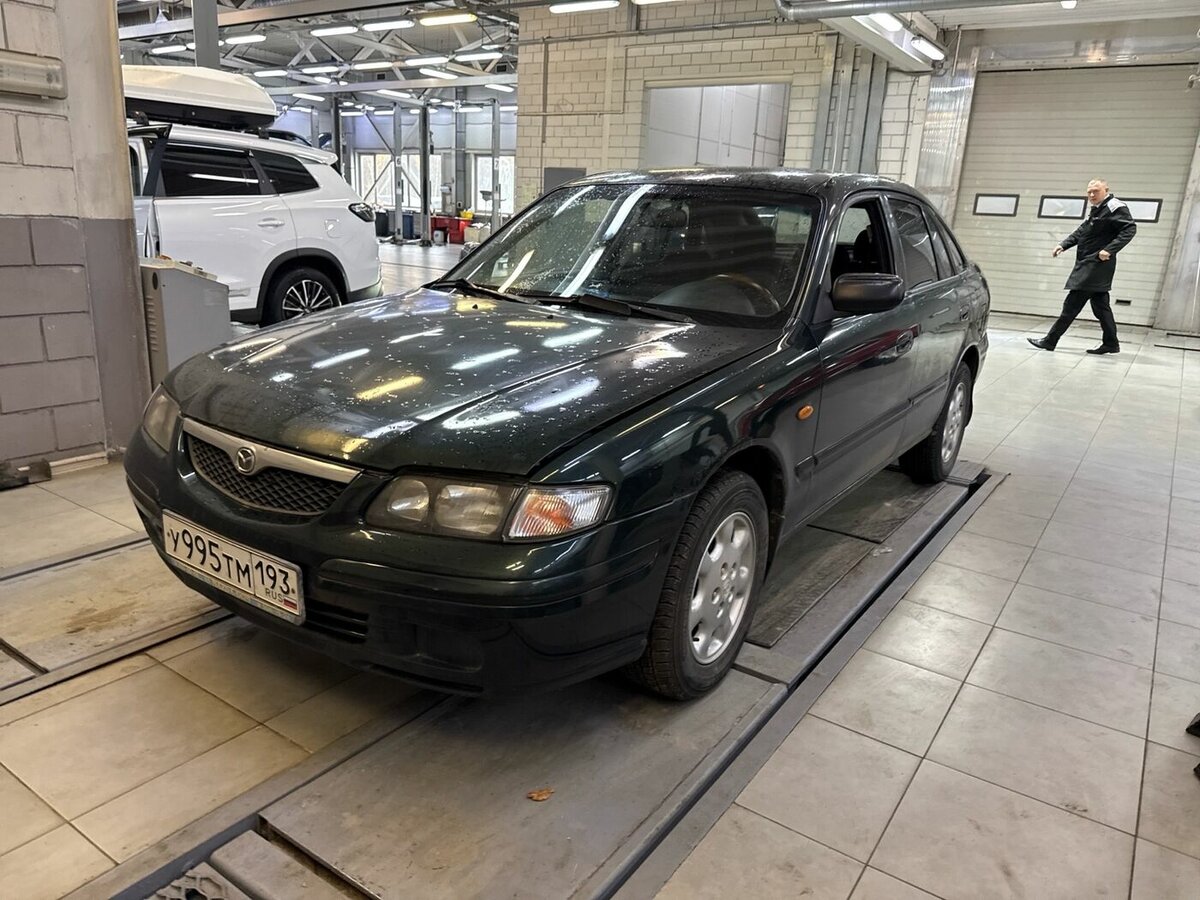 Открыть фотографии: Mazda 626 V (GF)