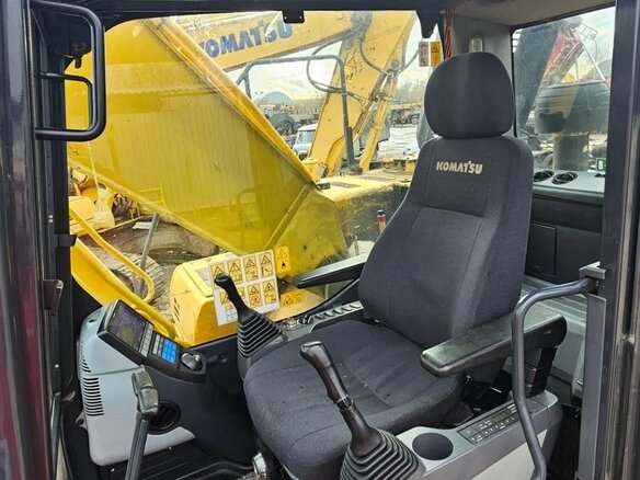 2021 Komatsu PC210, золотистый, 5600000 рублей - вид 1