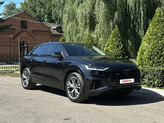2020 Audi Q8 55 TFSI I (4M), чёрный, 6350000 рублей, вид 2