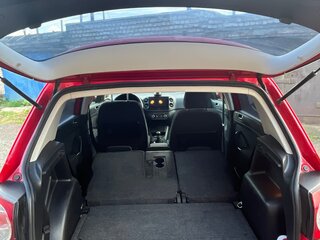 2011 Volkswagen Golf Plus II, красный, 650000 рублей, вид 5
