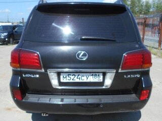 2010 Lexus LX 570 III, чёрный, 2148420 рублей, вид 2
