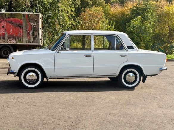 1986 Lada (ВАЗ) 21013, белый, 240000 рублей - вид 6