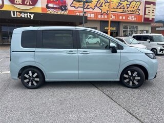 2025 Honda Freed Air III, голубой, 1995005 рублей, вид 4
