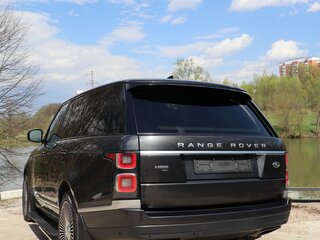 2021 Land Rover Range Rover IV Рестайлинг, серый, 10400000 рублей, вид 5