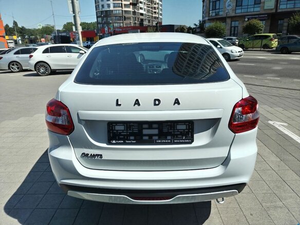 2026 Lada (ВАЗ) Granta I Рестайлинг, белый - вид 5