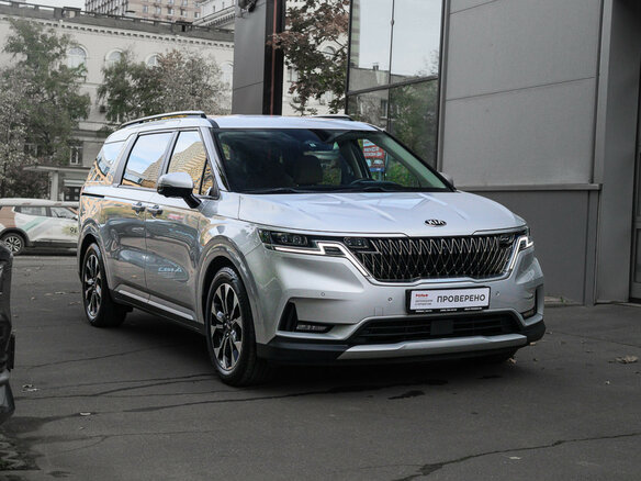 2020 Kia Carnival IV, серебристый - вид 2