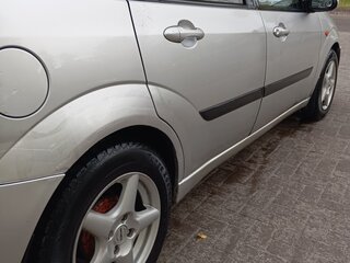 2004 Ford Focus I Рестайлинг, серебристый, 260000 рублей, вид 4