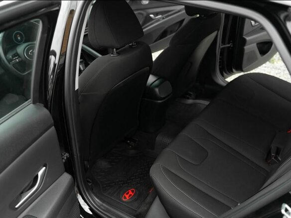 2022 Hyundai Elantra VII (CN7), чёрный, 2100000 рублей - вид 15