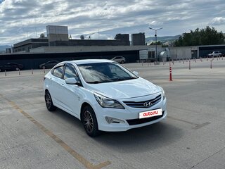 2015 Hyundai Solaris I Рестайлинг, белый, 890000 рублей, вид 2