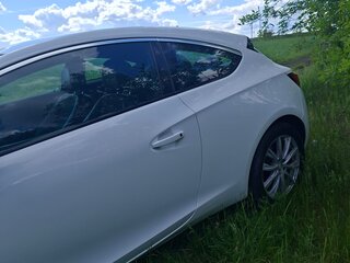 2014 Opel Astra GTC J Рестайлинг, белый, 850000 рублей, вид 4