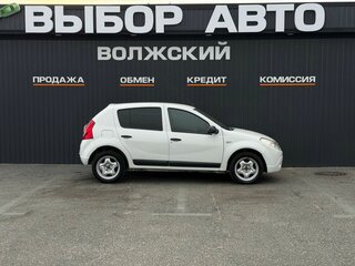 2012 Renault Sandero I, белый, 410000 рублей, вид 4