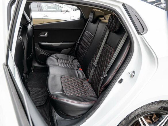2016 Kia Rio III Рестайлинг, белый, 1220000 рублей - вид 8
