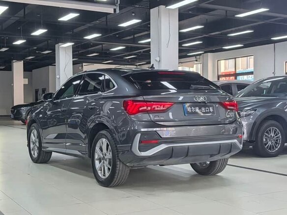 2023 Audi Q3 Sportback 35 TFSI MHEV II (F3), серый, 2440000 рублей - вид 3