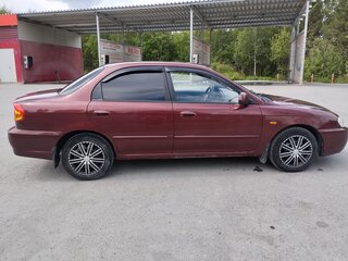 2006 Kia Spectra I Рестайлинг 2, красный, 400000 рублей, вид 4