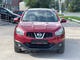 2010 Nissan Qashqai I Рестайлинг, красный, 950000 рублей, вид 2