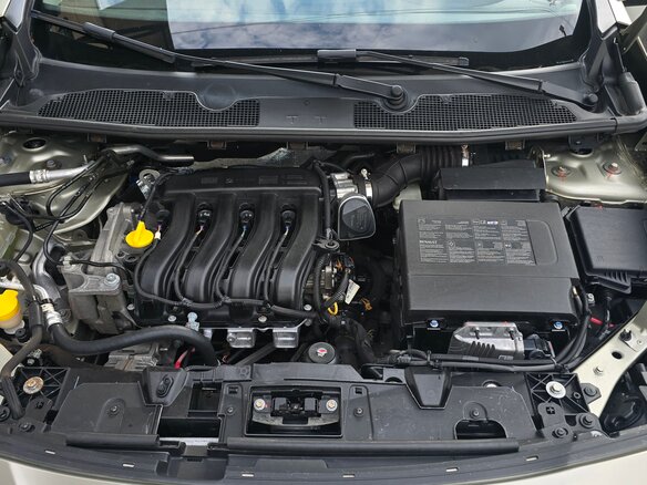 2012 Renault Fluence I, бежевый - вид 11