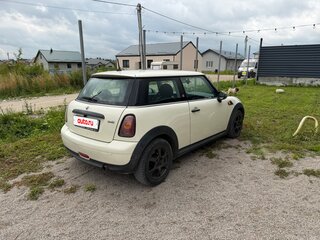 2009 Mini Hatch One II (R56), белый, 700000 рублей, вид 3