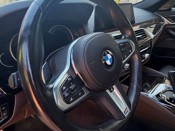 2019 BMW 5 серии 540i xDrive VII (G30/G31/G38), чёрный, 4600000 рублей - вид 7